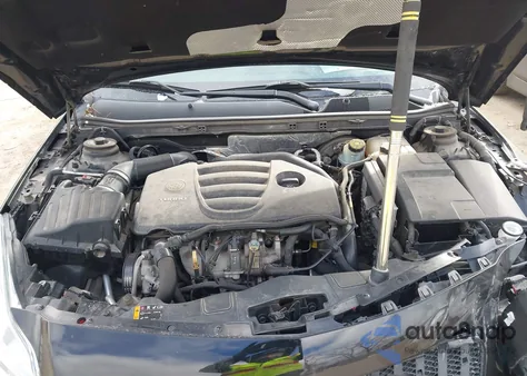 2013 Buick Regal Turbo - Premium 1 from USA, damaged, VIN 2G4GS5EV1D9190117